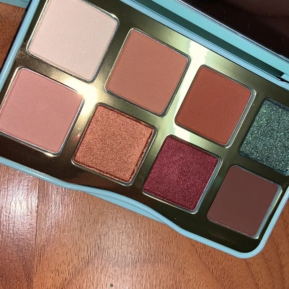 Brand New in Box Too Faced Christmas Coffee Travel Size Eyeshadow Palette
